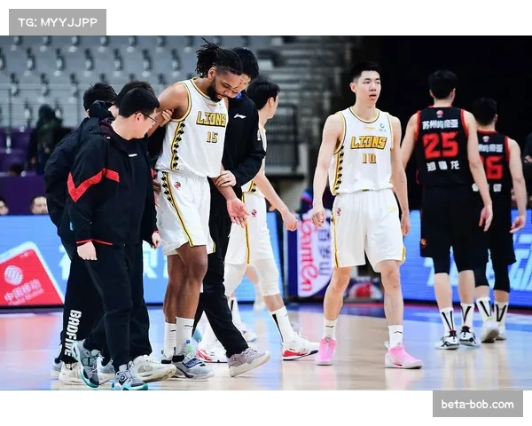 多场NCAA比赛同时进行 中国球员分布不同赛场